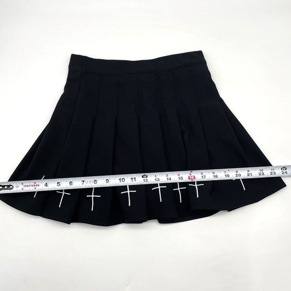 XMM Goth Cheer Black Stretch High Waisted Pleated Crosses Mini Skort S 12.5"x14" - Picture 10 of 16